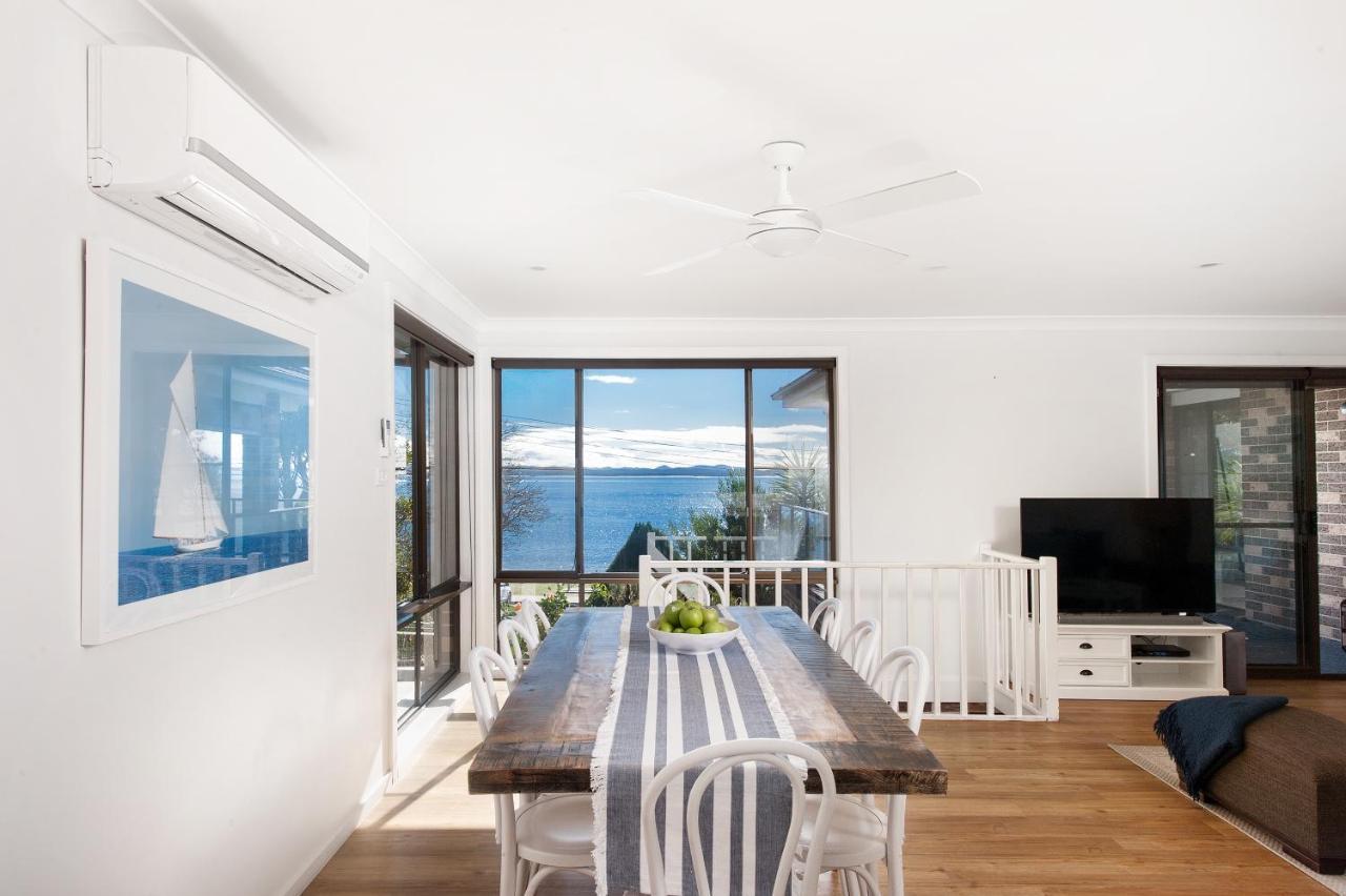 Dutchie'S Dream - Glorious Views And Opposite Dutchies Beach Nelson Bay Extérieur photo