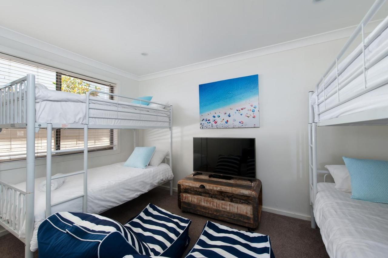 Dutchie'S Dream - Glorious Views And Opposite Dutchies Beach Nelson Bay Extérieur photo